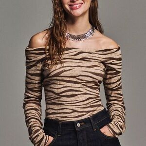 Pilcro Anthropology Zebra print off the shoulder top